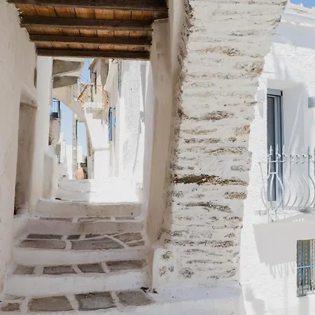 Volto Apartment Koronos